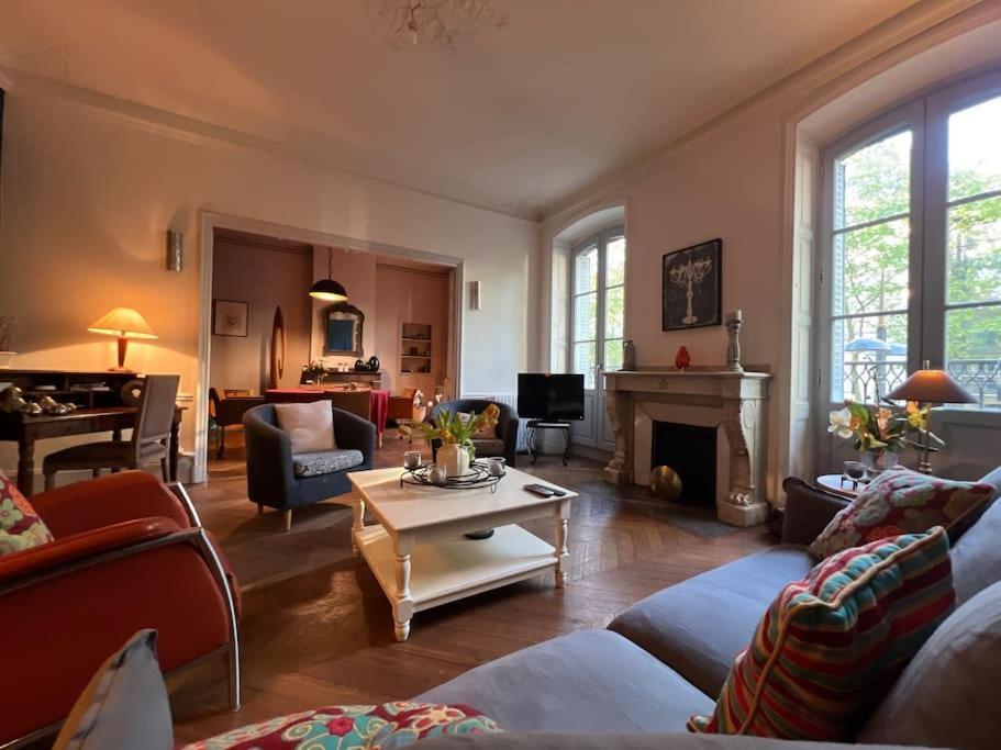 Coeur De Ville, Garage Prive Et Gratuit Avec Terrasse ! Cahors Ngoại thất bức ảnh